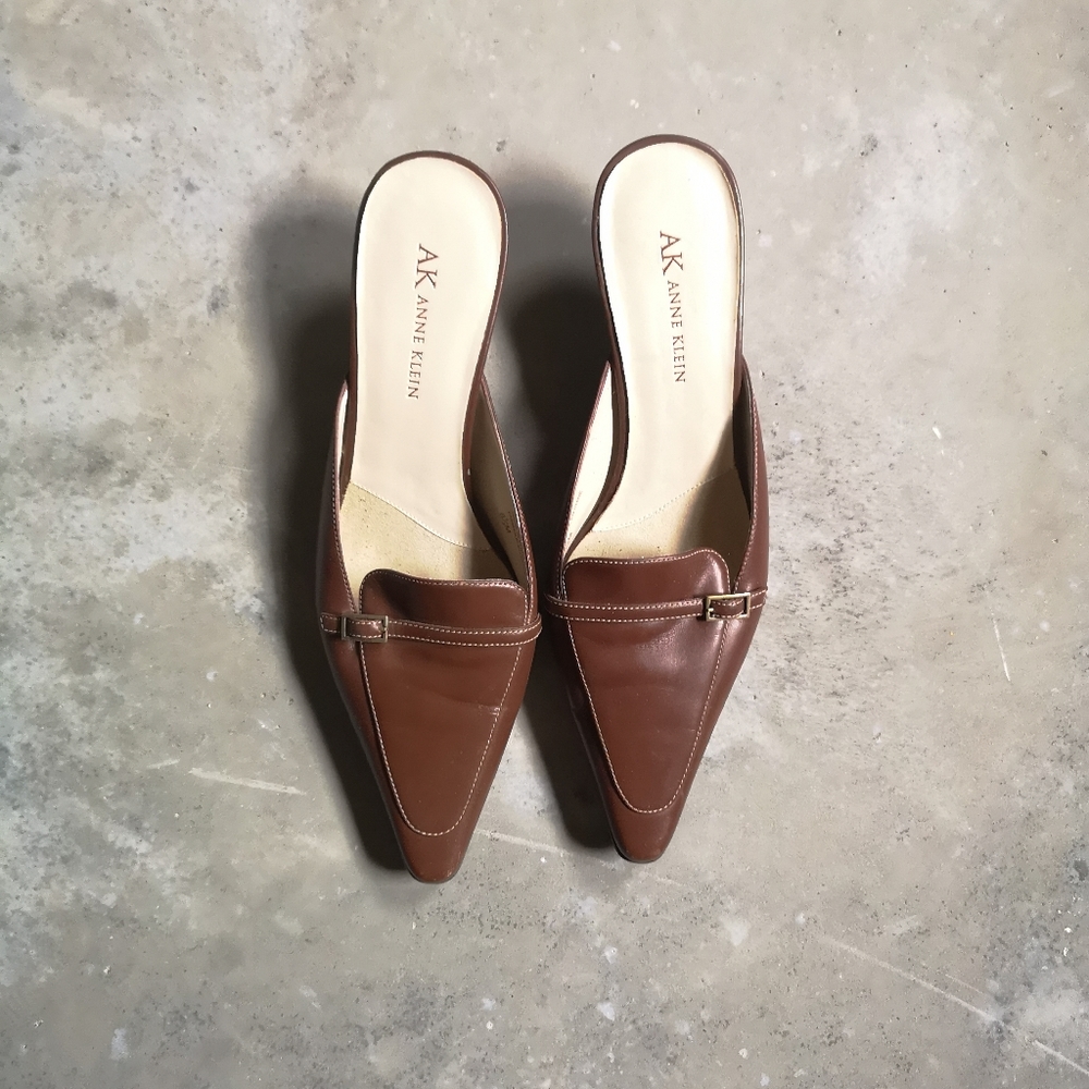 Anne Klein Brown Leather kitten heel mules